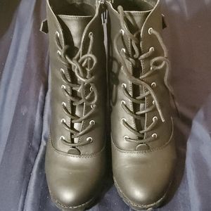 Brash Heeled Boots size 11